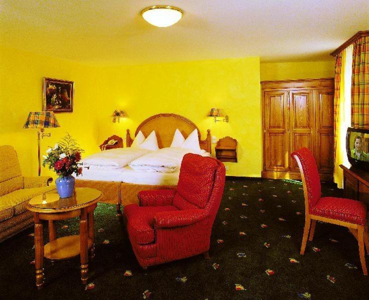 Hotel Wilder Mann Königstein in der Oberpfalz Rum bild