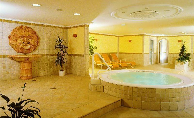 Hotel Wilder Mann Königstein in der Oberpfalz Exteriör bild