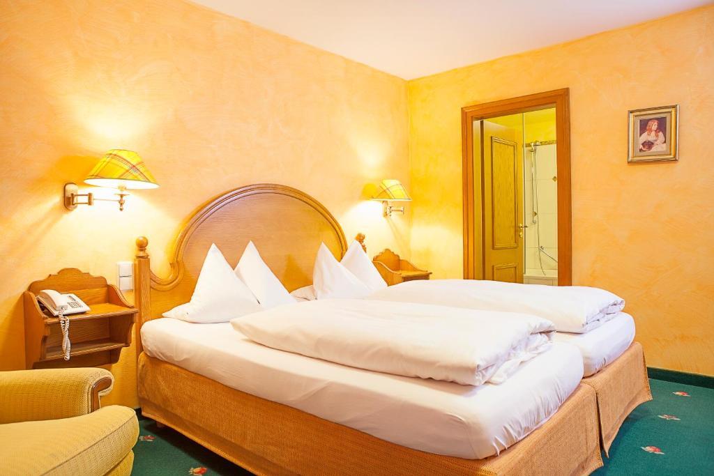 Hotel Wilder Mann Königstein in der Oberpfalz Rum bild