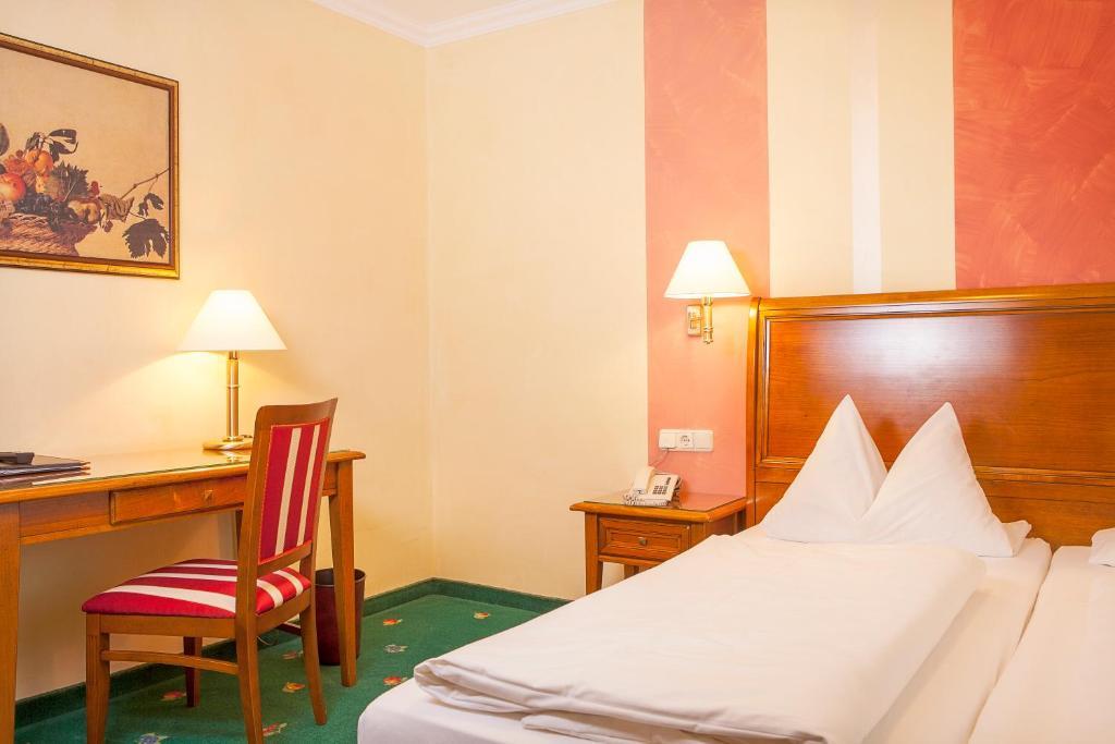 Hotel Wilder Mann Königstein in der Oberpfalz Exteriör bild